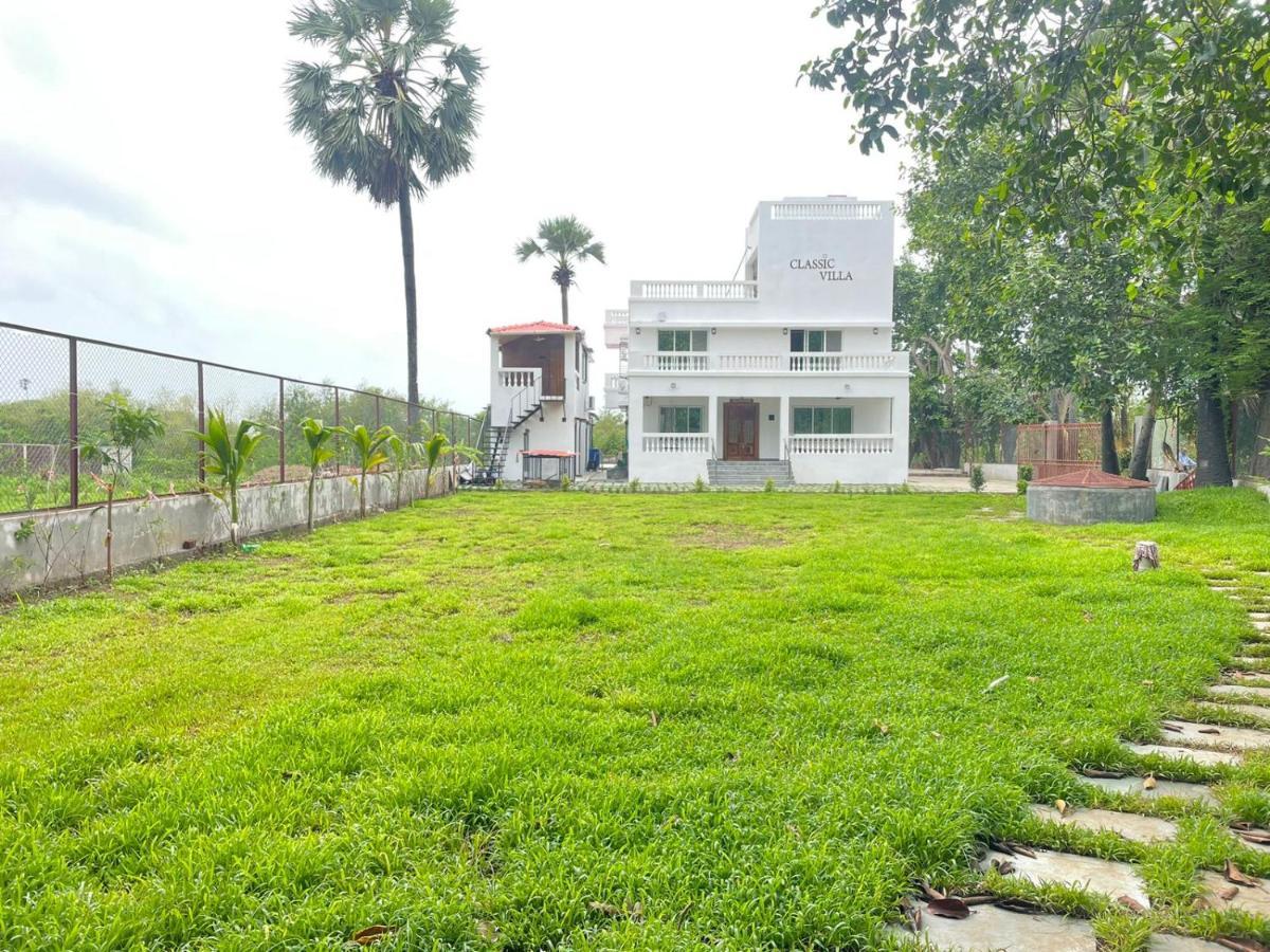 Classic Villa Palghar Экстерьер фото
