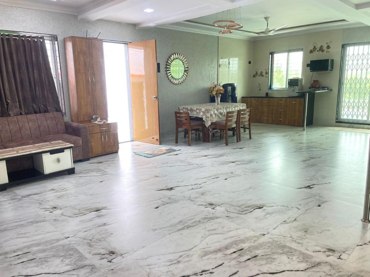 Classic Villa Palghar Экстерьер фото